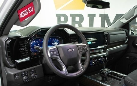 Chevrolet Silverado, 2025 год, 10 999 000 рублей, 9 фотография