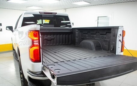 Chevrolet Silverado, 2025 год, 10 999 000 рублей, 26 фотография