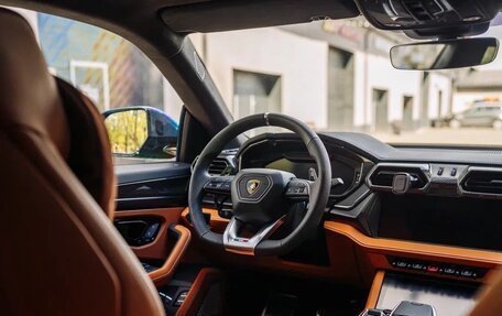 Lamborghini Urus I, 2025 год, 41 870 000 рублей, 14 фотография