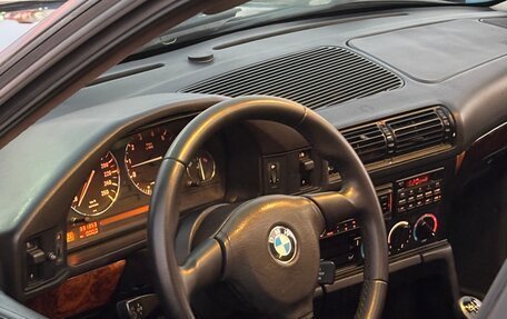BMW 5 серия, 1992 год, 800 000 рублей, 11 фотография