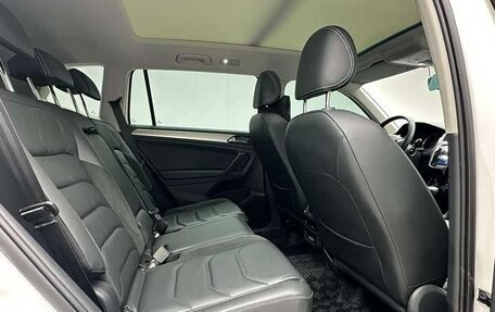 Volkswagen Tiguan II, 2021 год, 2 343 300 рублей, 14 фотография