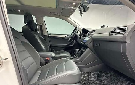 Volkswagen Tiguan II, 2021 год, 2 343 300 рублей, 13 фотография