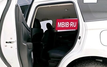 Mitsubishi Outlander III рестайлинг 3, 2022 год, 1 690 000 рублей, 12 фотография