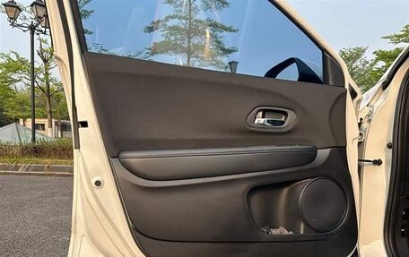 Honda Vezel, 2022 год, 1 466 700 рублей, 14 фотография