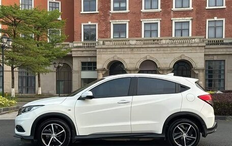 Honda Vezel, 2022 год, 1 466 700 рублей, 17 фотография