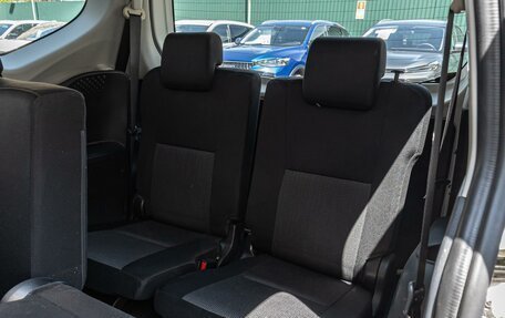 Toyota Sienta II, 2021 год, 1 820 000 рублей, 9 фотография