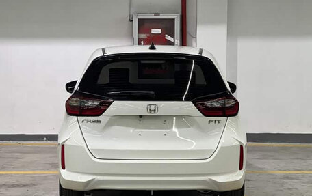 Honda Fit, 2022 год, 1 100 000 рублей, 6 фотография