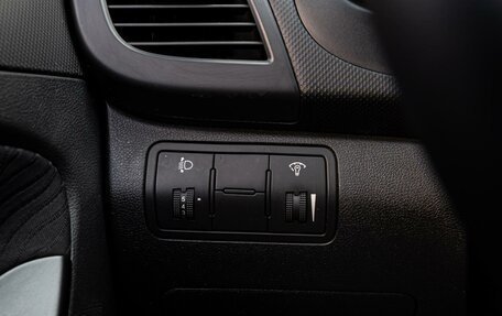 Hyundai Solaris II рестайлинг, 2013 год, 997 000 рублей, 19 фотография