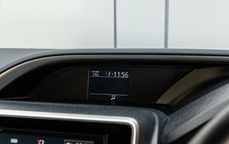 Toyota Voxy III, 2017 год, 2 180 000 рублей, 16 фотография