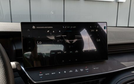 Toyota Camry, 2025 год, 4 399 000 рублей, 15 фотография
