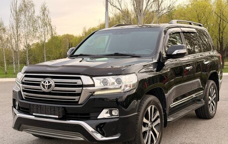 Toyota Land Cruiser 200, 2015 год, 5 670 000 рублей, 4 фотография