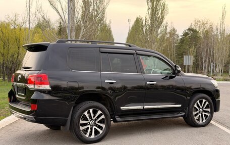 Toyota Land Cruiser 200, 2015 год, 5 670 000 рублей, 11 фотография