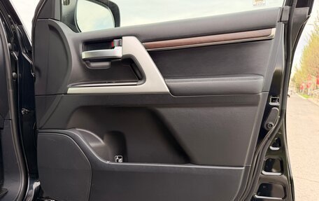 Toyota Land Cruiser 200, 2015 год, 5 670 000 рублей, 23 фотография