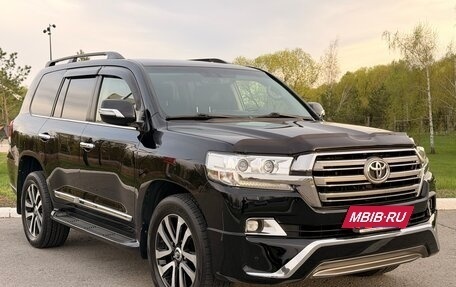 Toyota Land Cruiser 200, 2015 год, 5 670 000 рублей, 12 фотография