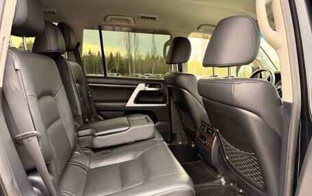 Toyota Land Cruiser 200, 2015 год, 5 670 000 рублей, 33 фотография
