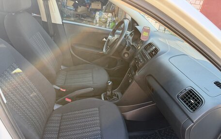 Volkswagen Polo VI (EU Market), 2015 год, 755 000 рублей, 12 фотография
