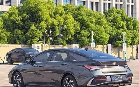 Hyundai Elantra, 2023 год, 1 299 153 рублей, 6 фотография
