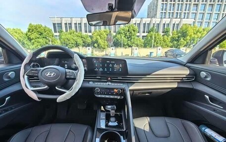 Hyundai Elantra, 2023 год, 1 299 153 рублей, 7 фотография