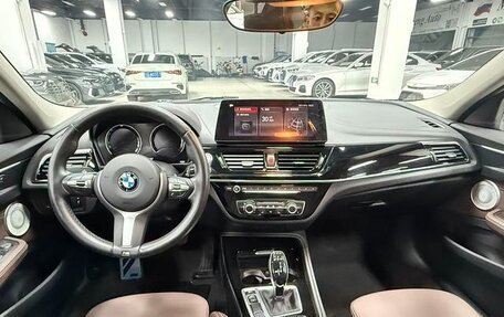 BMW 1 серия, 2022 год, 1 470 000 рублей, 10 фотография