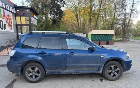 Mitsubishi Outlander III рестайлинг 3, 2004 год, 470 000 рублей, 4 фотография