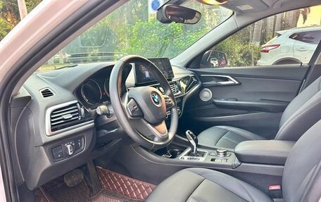 BMW 1 серия, 2022 год, 1 420 000 рублей, 7 фотография