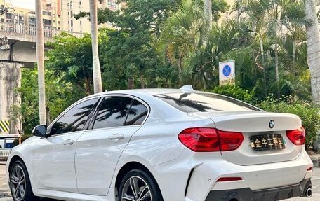 BMW 1 серия, 2022 год, 1 420 000 рублей, 6 фотография