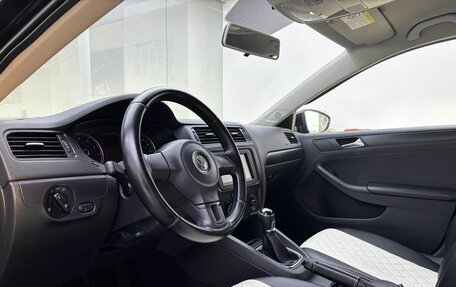 Volkswagen Jetta VI, 2013 год, 969 000 рублей, 13 фотография