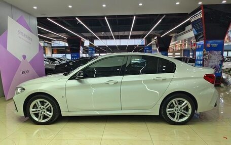 BMW 1 серия, 2022 год, 1 460 000 рублей, 4 фотография