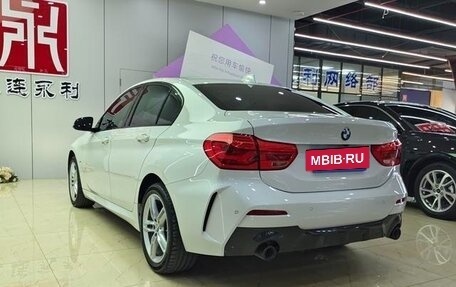 BMW 1 серия, 2022 год, 1 460 000 рублей, 7 фотография