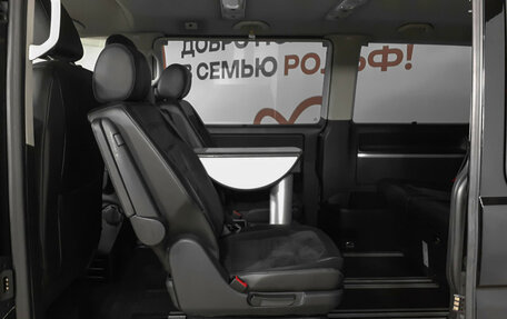 Volkswagen Multivan T6 рестайлинг, 2016 год, 3 280 000 рублей, 10 фотография