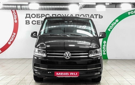 Volkswagen Multivan T6 рестайлинг, 2016 год, 3 280 000 рублей, 2 фотография