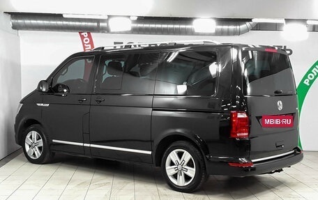 Volkswagen Multivan T6 рестайлинг, 2016 год, 3 280 000 рублей, 6 фотография