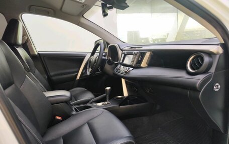 Toyota RAV4, 2014 год, 2 199 000 рублей, 11 фотография