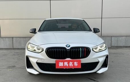 BMW 1 серия, 2022 год, 1 430 000 рублей, 2 фотография