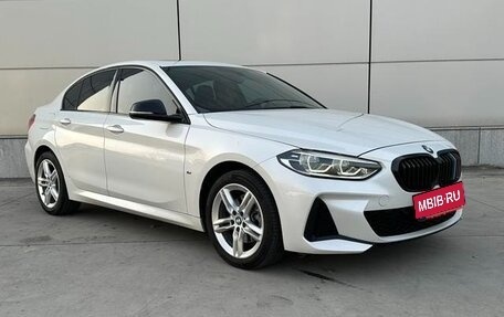 BMW 1 серия, 2022 год, 1 430 000 рублей, 3 фотография