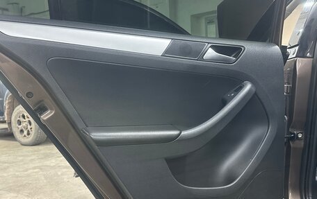 Volkswagen Jetta VI, 2013 год, 850 000 рублей, 11 фотография