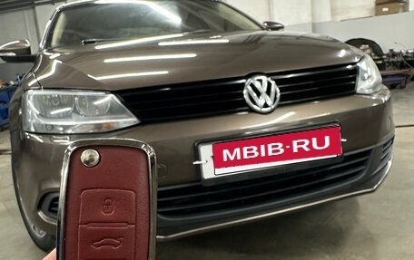 Volkswagen Jetta VI, 2013 год, 850 000 рублей, 17 фотография