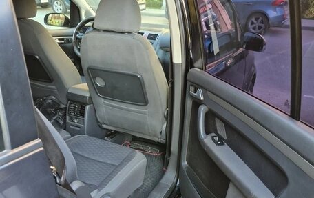 Volkswagen Touran III, 2008 год, 600 000 рублей, 3 фотография