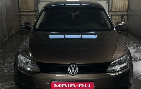 Volkswagen Jetta VI, 2013 год, 850 000 рублей, 19 фотография