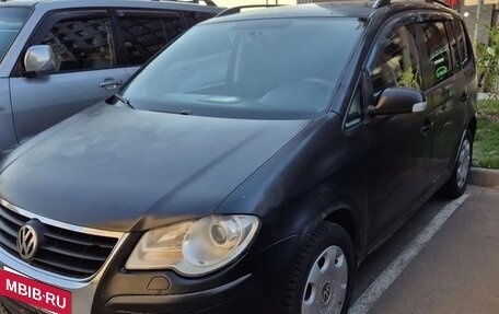 Volkswagen Touran III, 2008 год, 600 000 рублей, 7 фотография