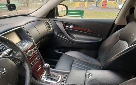 Infiniti QX50 I рестайлинг, 2014 год, 2 000 000 рублей, 10 фотография