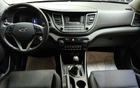 Hyundai Tucson III, 2018 год, 2 580 000 рублей, 10 фотография