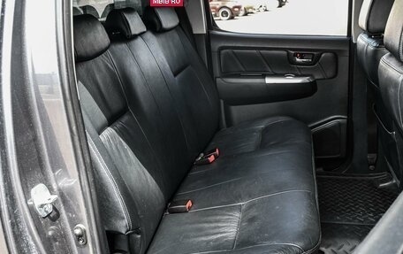 Toyota Hilux VII, 2014 год, 2 489 000 рублей, 7 фотография