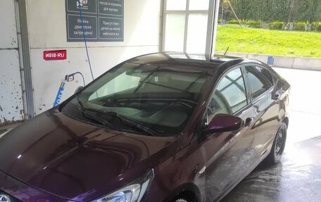 Hyundai Solaris II рестайлинг, 2012 год, 490 000 рублей, 1 фотография
