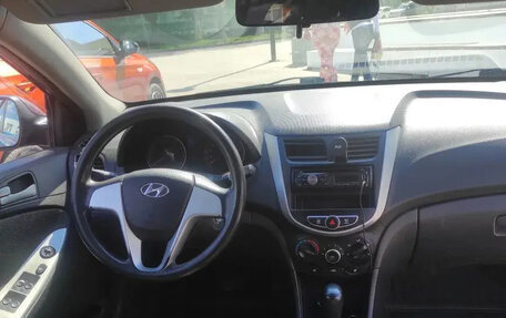 Hyundai Solaris II рестайлинг, 2012 год, 490 000 рублей, 7 фотография