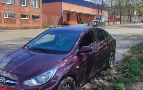 Hyundai Solaris II рестайлинг, 2012 год, 490 000 рублей, 3 фотография