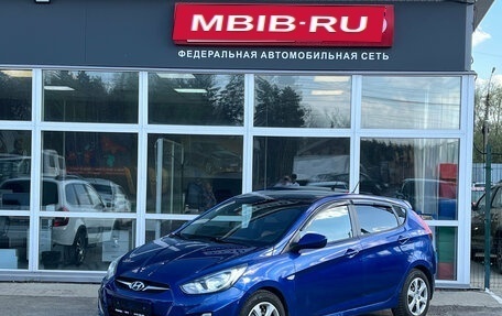 Hyundai Solaris II рестайлинг, 2011 год, 650 000 рублей, 1 фотография