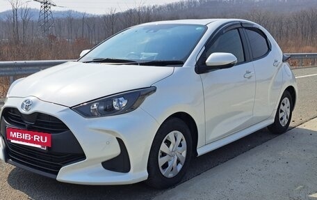 Toyota Yaris, 2021 год, 1 420 000 рублей, 4 фотография