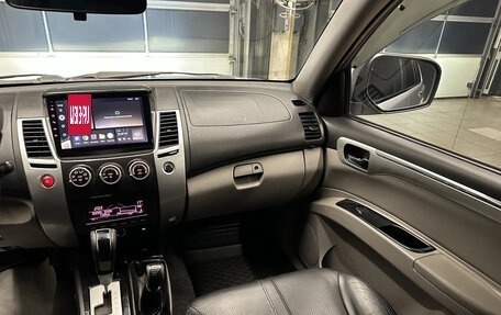 Mitsubishi Pajero Sport II рестайлинг, 2013 год, 1 150 000 рублей, 10 фотография