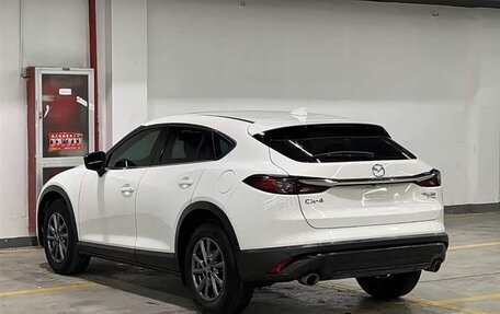 Mazda CX-4, 2022 год, 1 980 010 рублей, 5 фотография